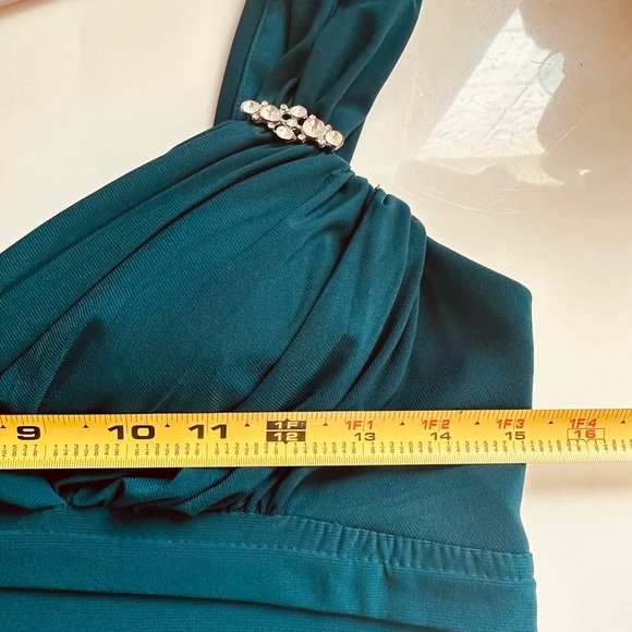 R&M Richards Beautiful dress for a party or wedding - Picture 7 of 11